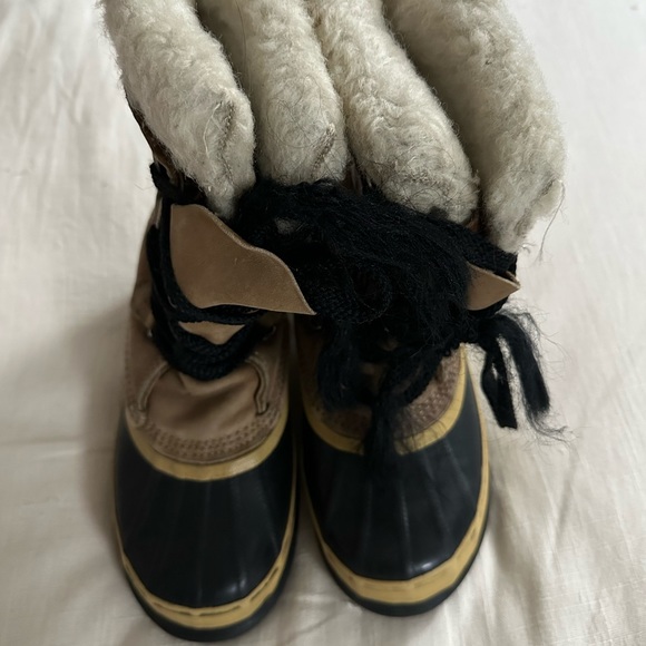 COPY - SOREL Caribou Women’s Boots - Picture 15 of 16